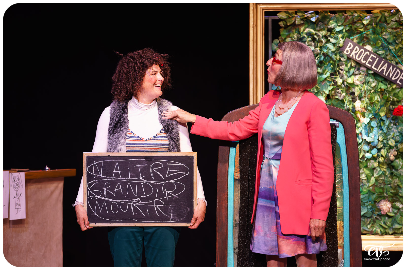 ON VOUS RACONTE DES HISTOIRES (CIE DU DÉTOUR)